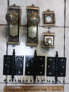 16_front_entry_door_hardware.jpg